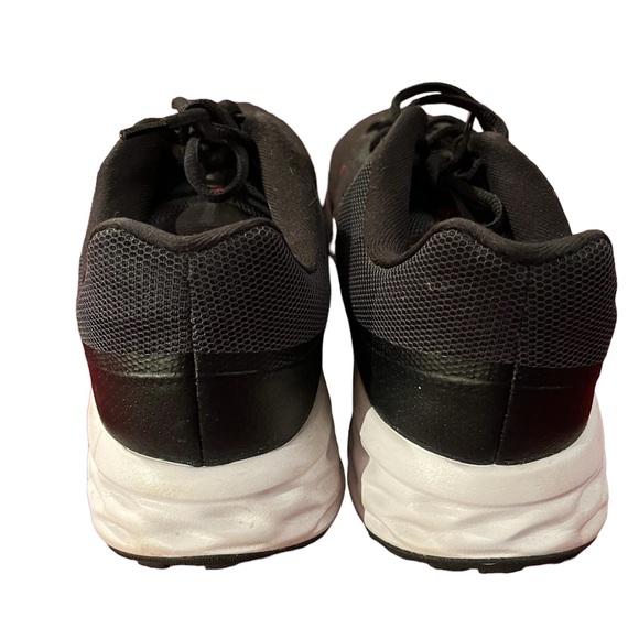 NIKE REVOLUTION brand tennis shoes. Size 10. Gently worn. - Picture 5 of 7